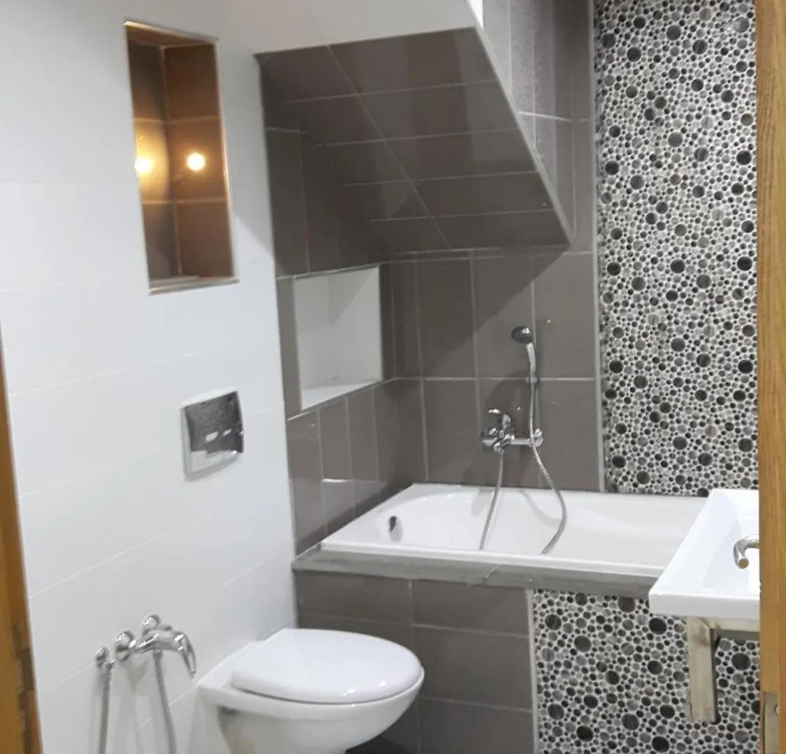 Apartment Ain Zaghouan En Face De Tunisia Mall Lac 2